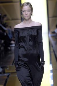 33477_celebrity_city_Gianfanco_Ferre_Fashion_Shhow_150_123_410lo.jpg