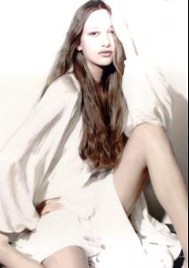 201239454oi7.jpg
