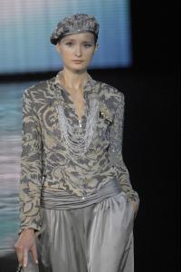 83144_celebrity_city_Giorgio_Armani_Milan_Fashion_Show_209_123_427lo.jpg