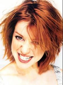 cs_CosmoGirl_AlysonHannigan1.jpg