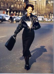 loeweAW_9293004.jpg
