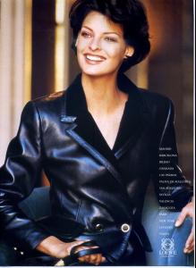 loeweAW_9293007.jpg