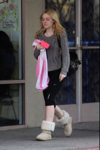 48080_Preppie_Dakota_Fanning_leaving_a_yoga_class_in_Studio_City_8_122_466lo.jpg