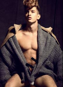 05_GUAPO_MAGAZINE_A_W_2010___Thomas_Isermann___Julius_Gerhardt_by_Ben_Lamberty_01.jpg