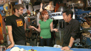 th_5bd78c74756396.gif