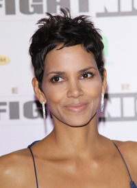 HalleBerry_fR_00_21_.jpg