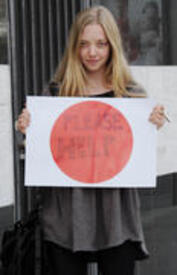 th_Tikipeter_Amanda_Seyfried_003.jpg