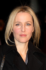 11310_GillianAnderson_the_eagle_uk_premiere_017_122_63lo.jpg