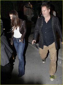 jessica-biel-birthday-party-06.jpg
