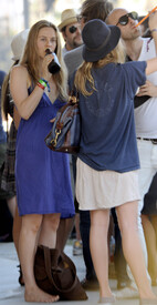 Preppie_Alicia_Silverstone_at_Coachella_Music_Festival_Day_3_04.19.09_0112.jpg