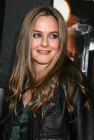 celeb-city.org-The_Elder-Alicia_Silverstone_2009-06-03_-_Tetro_Los_Angeles_Premiere_787.jpg