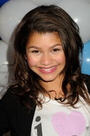 Zendaya_Coleman_DisneyOnIce_LetsCelebrate_J0001_Dec15_003.jpg