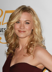 celebrity_paradise.com_TheElder_YvonneStrahovski27.jpg