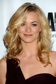 celebrity_paradise.com_TheElder_YvonneStrahovski7.jpg