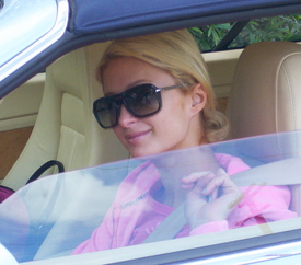 celebrity_paradise.com_TheElder_ParisHilton2011_03_22_runserrandsinBeverlyHills5.jpg