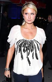 celebrity_paradise.com_TheElder_ParisHilton2011_03_22_atBOASteakouseinWestHollywood4.jpg