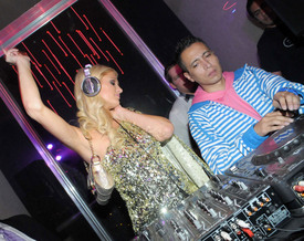 celebrity_paradise.com_TheElder_ParisHilton2011_03_29_AtCentricalDiscothequeinMexico3.jpg