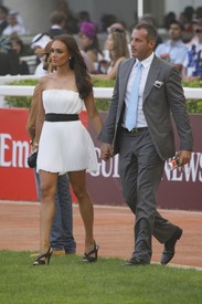 celebrity_paradise.com_TheElder_TamaraEcclestone2011_03_26_atTheDubaiGoldCupinOmarKhyami7.jpg