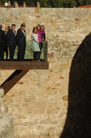 celebrity-paradise.com-The_Elder-Princess_Letizia_2009-11-03_-__Visits_Zamora_in_Spanien_3453.jpg