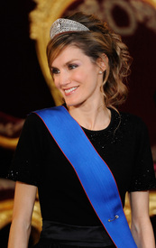 celebrity_paradise.com_TheElder_PrincessLetizia2011_03_07_galadinner9.jpg