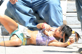 celeb-city.org_Bai_Ling_candid_Crank_2_set_05-02-2008_005.JPG