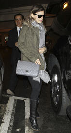celebrity_paradise.com_TheElder_RachelBilson2011_03_17_arrivesatLosAngelesInternationalairport16.jpg