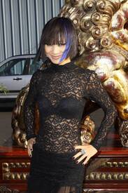 celebrity-paradise.com-The_Elder-Bai_Ling_2009-10-11_-_Innovation_And_Inspiration_In_The_Forbidden_City_361.jpg