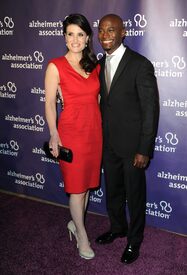 Tikipeter_Idina_Menzel_19th_Annual_A_Night_At_Sardis_018.jpg