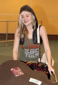 AmandaMichalkaallsmilesVancouverInternationalAirportMAR_7_2011HQx1412.JPG