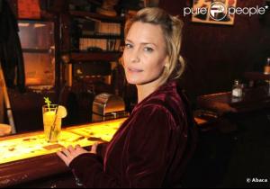 584419_robin_wright_et_le_realisateur_ari_637x0_1.jpg