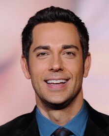 Zachary Levi Tangled World Premiere IzXrONc89k3l.jpg