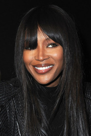 Naomi Campbell Alexander McQueen Fall-Winter in Paris 8.3.2011_02.jpg