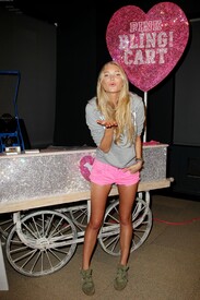 elsa-hosk-hosted-the-vict-113.jpg
