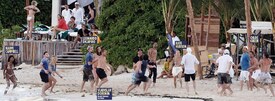article-2116577-1237D970000005DC-149_964x355.jpg