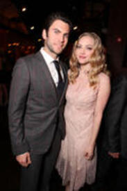 th_amanda_seyfried_gone_premiere_68.jpg