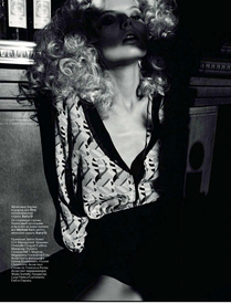 Vogue Russia April 2012 - Magdalena Frackowiak 09.jpg