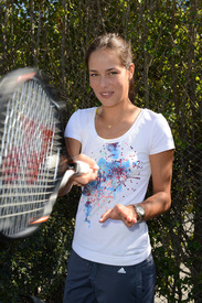 Ana_Ivanovic_at_Tony_Bennetts_All_Star_Tennis_Event_in_Key_Biscayne_1.jpg