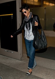 Halle Berry arrives at LAX Airport 7.3.2012_06.jpg