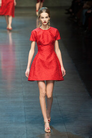 Dolce_Gabbana_Fall_2013_Bb_Ex_Fmm1gq1x.jpg