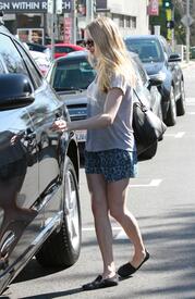 Amanda Seyfried out and about in Beverly Hills_031213_01.jpg