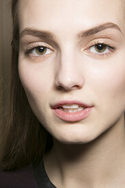 Emanuel_Ungaro_Fall_2013_Backstage_54_Yzhi_Yl1_V8x.jpg