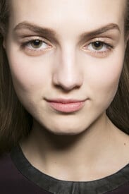 Emanuel_Ungaro_Fall_2013_Backstage_p_JG8-f_BAMppx.jpg
