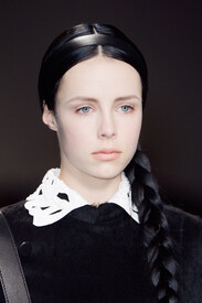 Valentino_Fall_2013_Details_1n_Ktw_Bkme_KXx.jpg