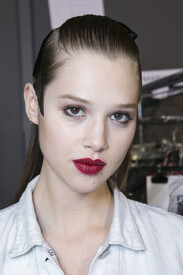 Alexis_Mabille_Fall_2013_Backstage_ngfgpjb_Higjx.jpg