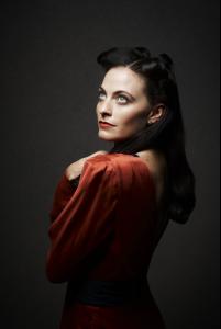 600full-lara-pulver.jpg1.jpg