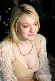 dakota-fanning-rodarte-fashion-show-in-n.jpg