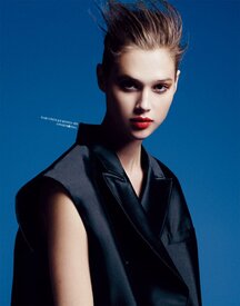 Anais-Pouliot-Marie-Claire-Korea-6.jpg