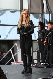 shakira250314BZNimage00060.jpg