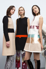 Giambattista_Valli_Fall_2015_Backstage_cVDsUHR786sx.jpg