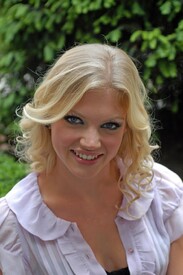 002_Cariba Heine.jpg